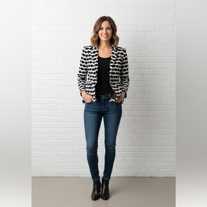 🖤🤍 ECI New York Black & White Zig-Zag Blazer/Jacket - Lightweight!